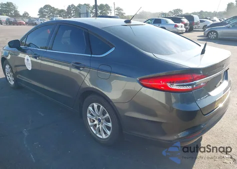 2018 Ford Fusion S из США, поврежденный, VIN 3FA6P0G76JR273380
